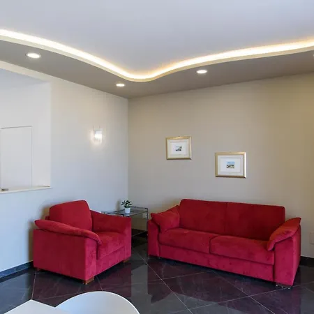 Mareluna Crescent - Luxury Seafront Experience Salerno Exterior photo