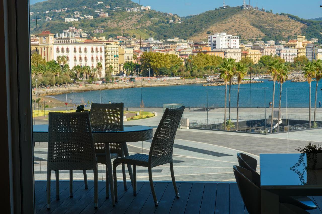 Apartment Mareluna Crescent - Luxury Seafront Experience