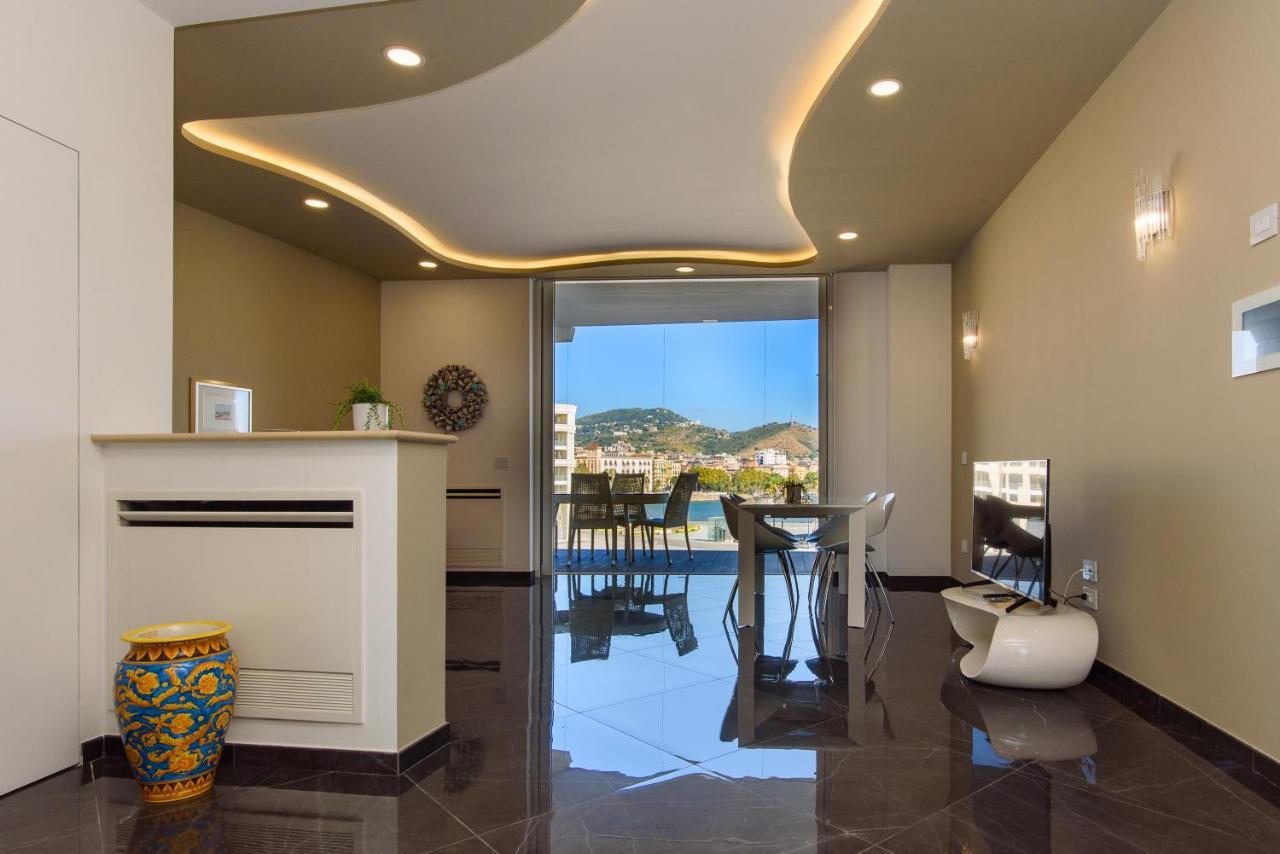 Mareluna Crescent - Luxury Seafront Experience * Salerno
