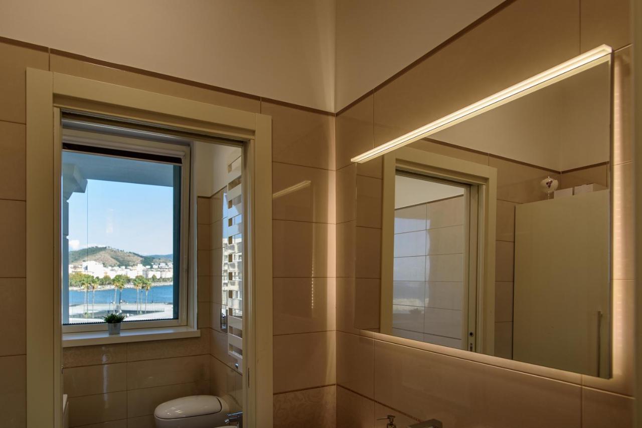 Mareluna Crescent - Luxury Seafront Experience * Salerno