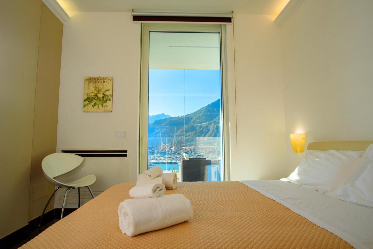 Apartment Mareluna Crescent - Luxury Seafront Experience